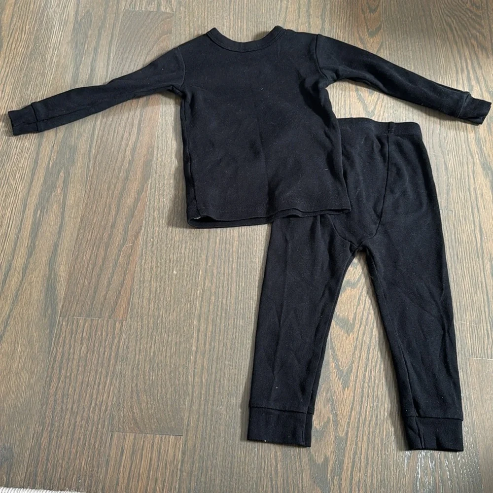 GAP Baby Glow-in-the-Dark Skeleton Halloween Pajama Set | Black | 18-24 M